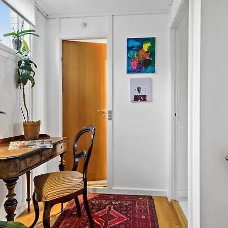 2 Bedroom Gorgeous In *