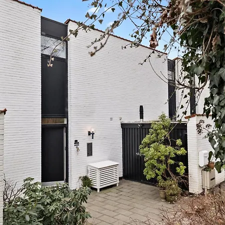 2 Bedroom Gorgeous In * Espergærde