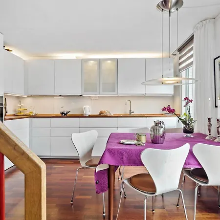 2 Bedroom Gorgeous In