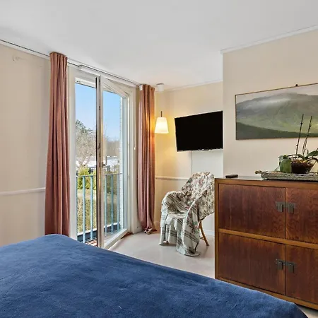 2 Bedroom Gorgeous In